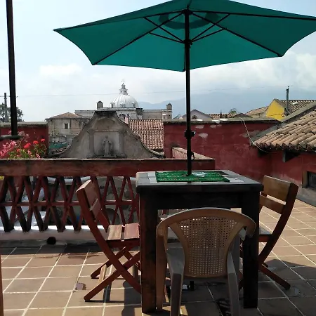 La Villa Antigua